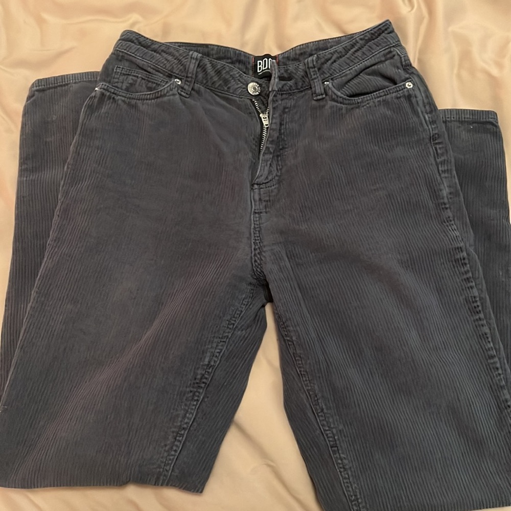 BDG URBAN OUTFITTERS MOM JEAN ❤️🔥 - Picture 2 of 5